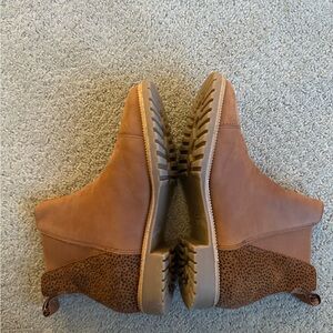 Toms Tan and Brown Ankle Booties